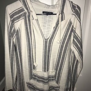 Ocean Drive Cream and Black V-Neck Sweater